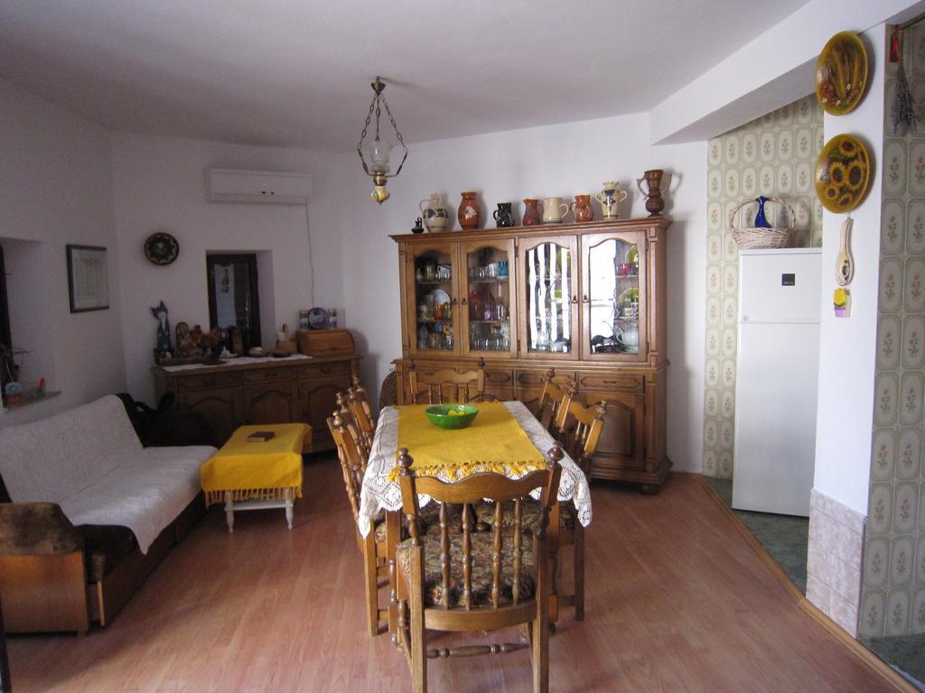 Holiday Home Mona إيغراني الغرفة الصورة